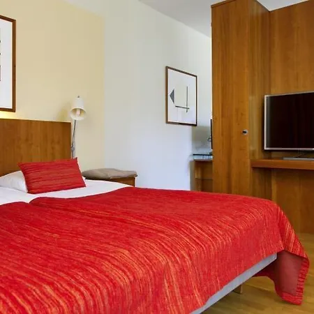 Hotel Scandic Plaza 4*