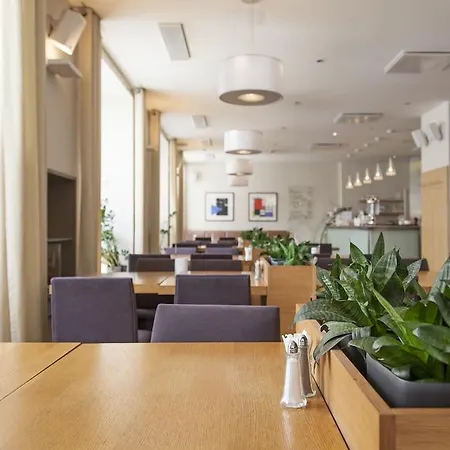 מלון Scandic Plaza