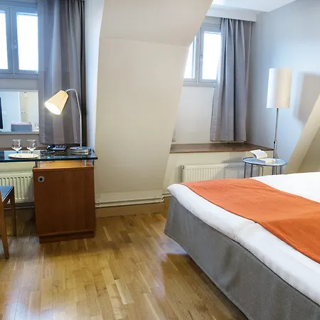 Otel Scandic Plaza 4*