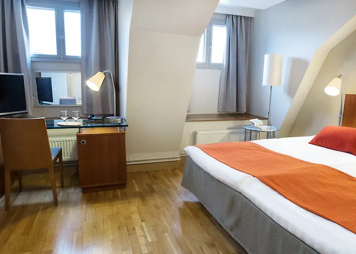 Hotelli Scandic Plaza 4*